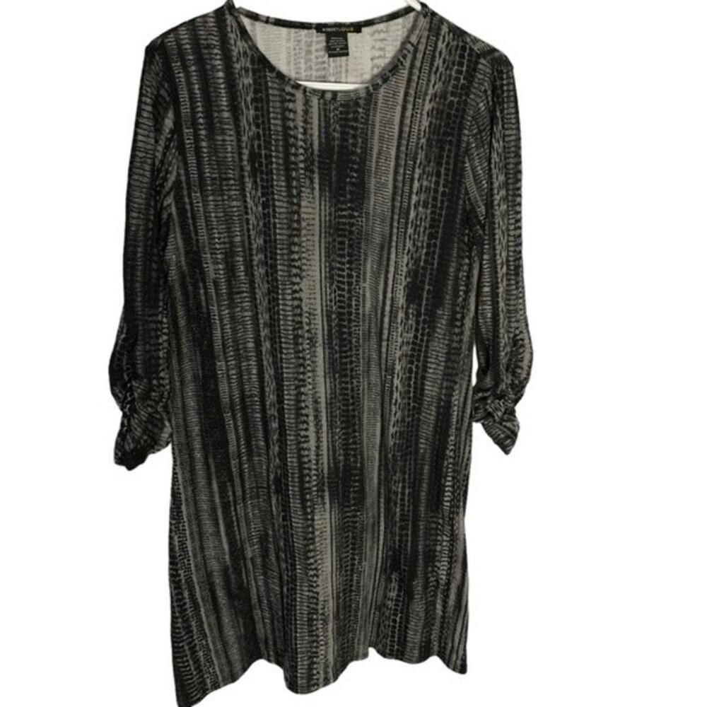 Robert Louis Dress with 3/4 Rushed Sleeves. Size Medium.